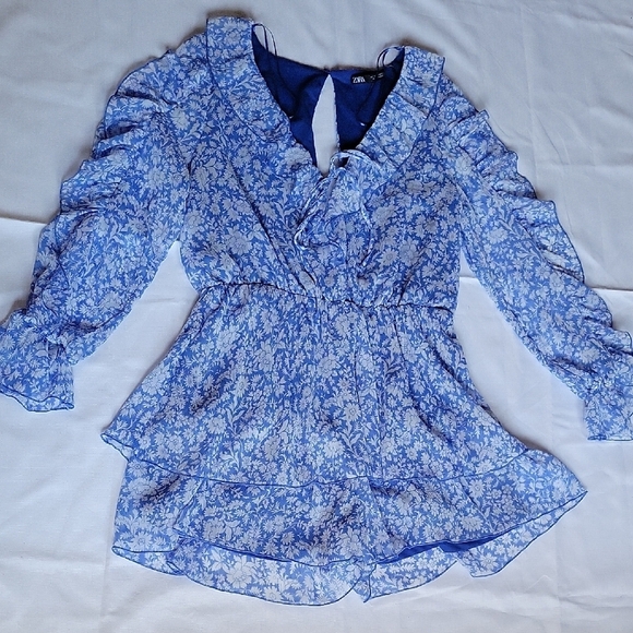 Zara Blue White Floral Ruffle Long Sleeve Short Romper Size S - Picture 4 of 8